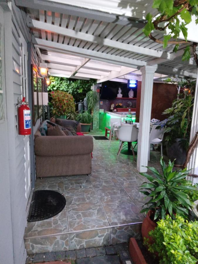 Mitchell'S Guesthouse Parow Kültér fotó