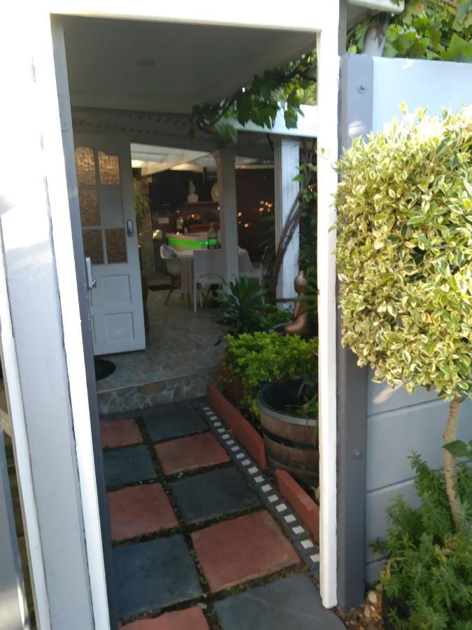 Mitchell'S Guesthouse Parow Kültér fotó